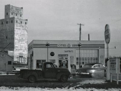 Old Cities Service Station