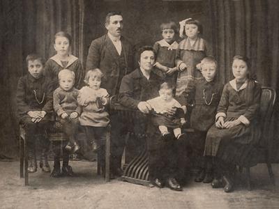 family 1924