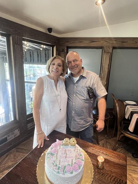 mom uncle pat cake