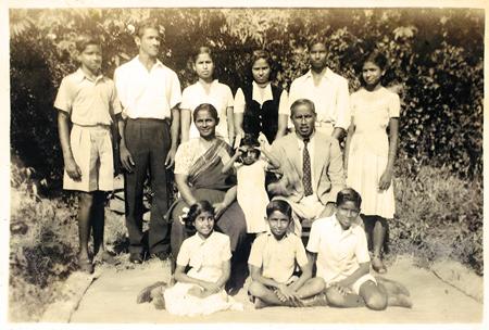 Ch 1 - The D’cunha famliy)