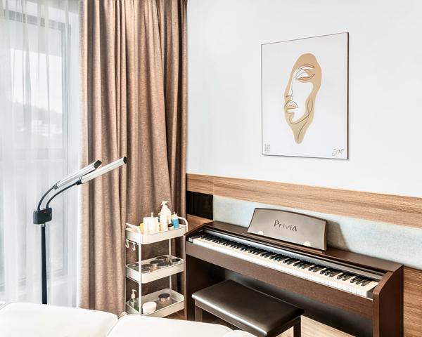 Interior retouching with artwork for @ArtDzhioeva