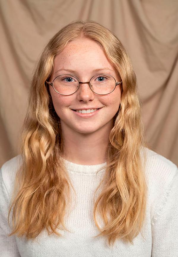 Totally restoration and coloring of woman portrait 