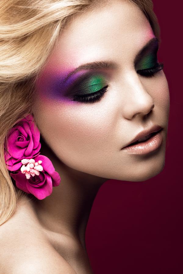 blonde-woman-with-creative-make-up-color-and-flowe-2022-05-09-22-44-31-utc