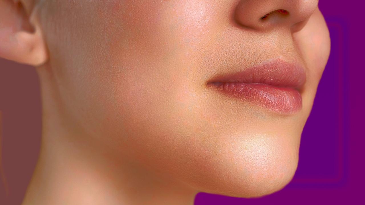 Retouching girl